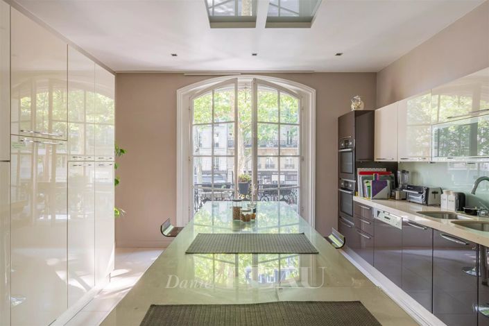 Image No.9-4 Bed Apartment for sale