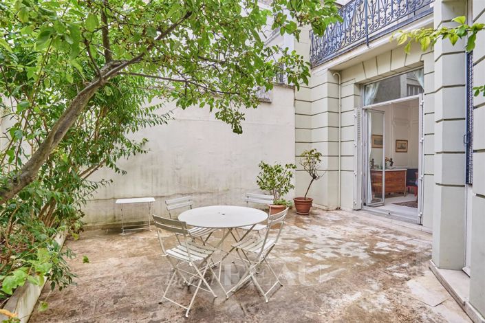Image No.1-4 Bed House for sale