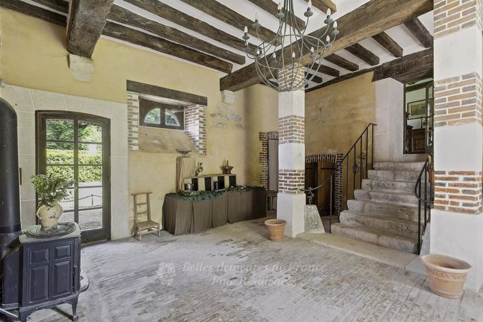 Image No.23-10 Bed House for sale