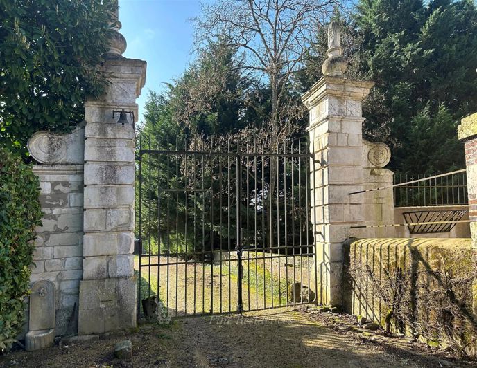 Image No.9-10 Bed House for sale