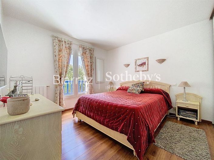 Image No.7-3 Bed House for sale