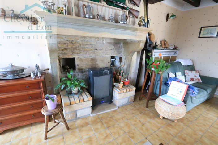 Image No.10-2 Bed House for sale