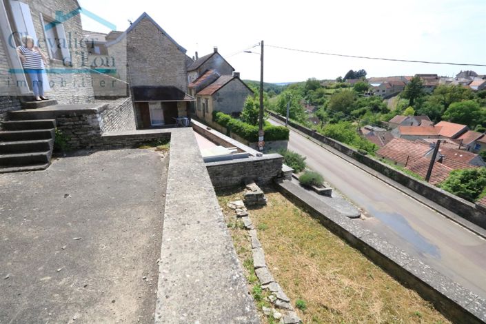 Image No.9-2 Bed House for sale