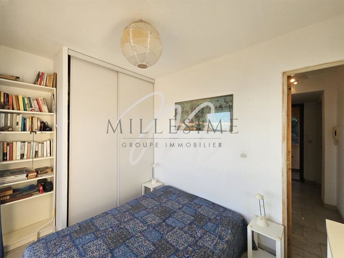 Image No.8-2 Bed Property for sale