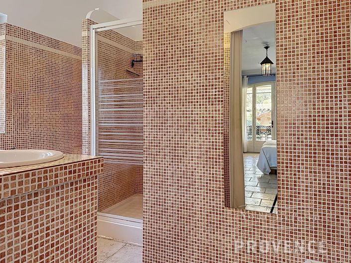 Image No.10-6 Bed House for sale