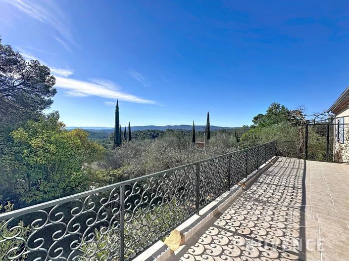 Image No.8-6 Bed House for sale