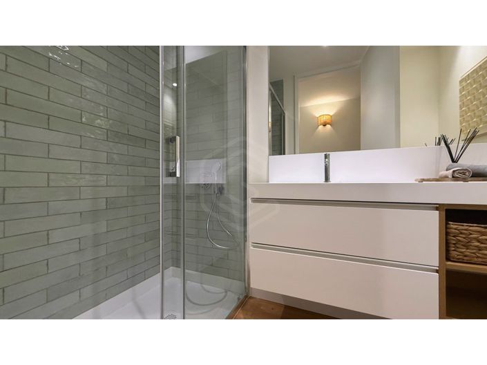 Image No.20-3 Bed Apartment for sale