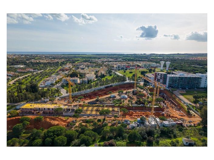 Image No.20-3 Bed Apartment for sale