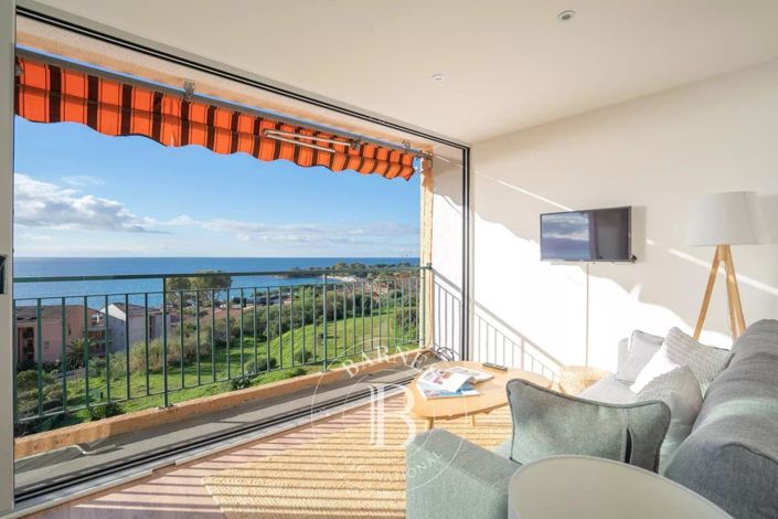 Image No.2-Appartement de 1 chambre à vendre à Ajaccio