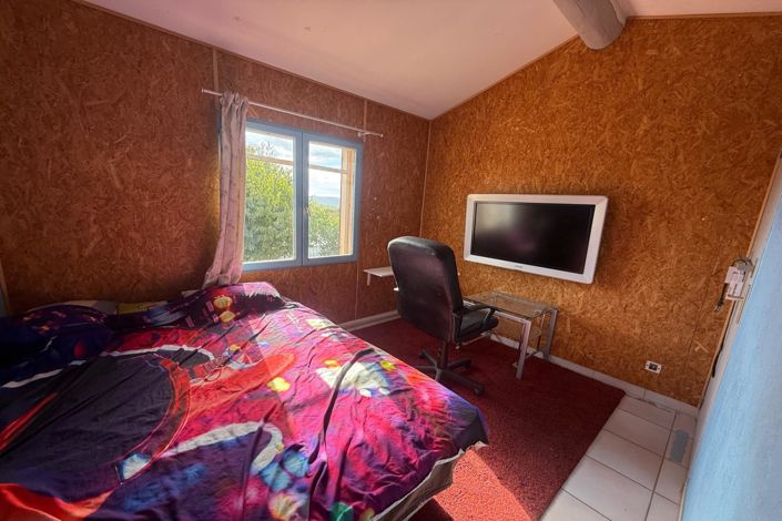 Image No.11-3 Bed House for sale