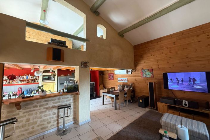 Image No.2-3 Bed House for sale