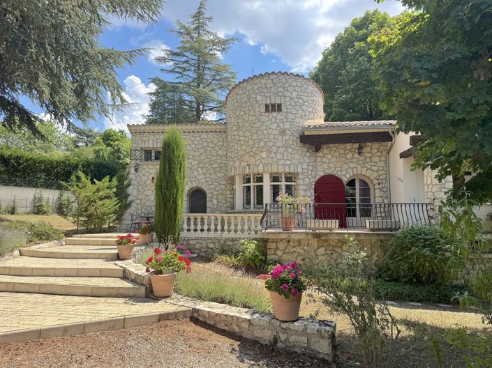 Image No.1-3 Bed House for sale