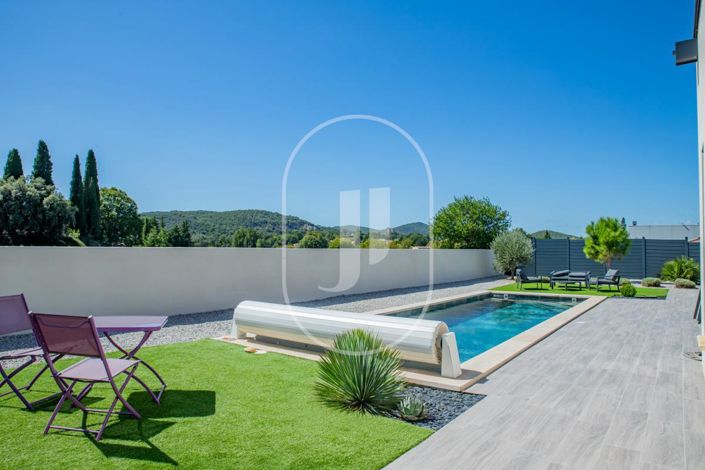 Image No.2-3 Bed House for sale