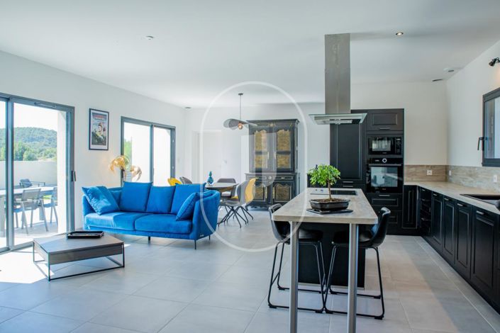 Image No.3-3 Bed House for sale