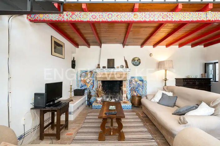 Image No.15-4 Bed House for sale