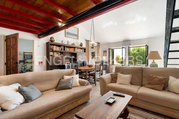 Image No.16-4 Bed House for sale