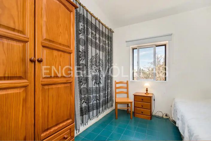 Image No.29-4 Bed House for sale