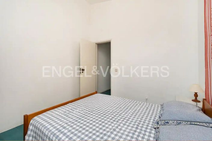 Image No.31-4 Bed House for sale
