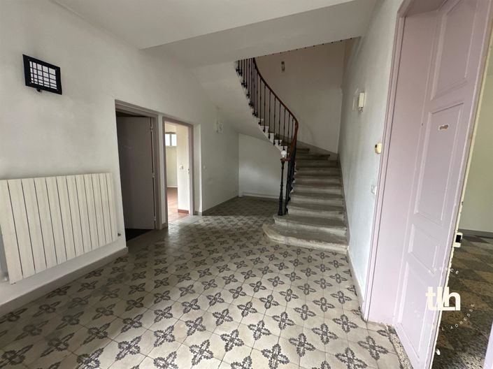 Image No.19-3 Bed House for sale