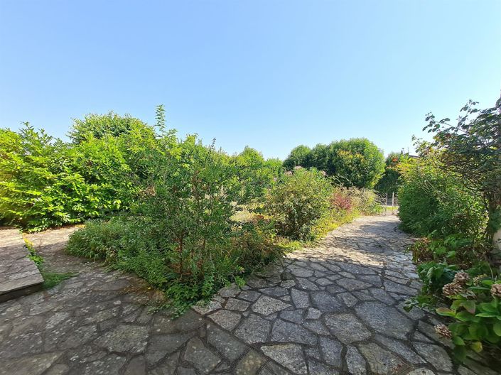 Image No.2-4 Bed House for sale