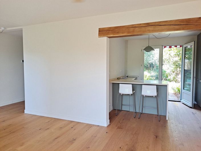 Image No.6-4 Bed House for sale