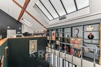 1 - Paris, House