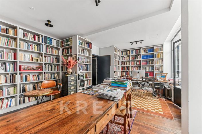 Image No.11-6 Bed House for sale