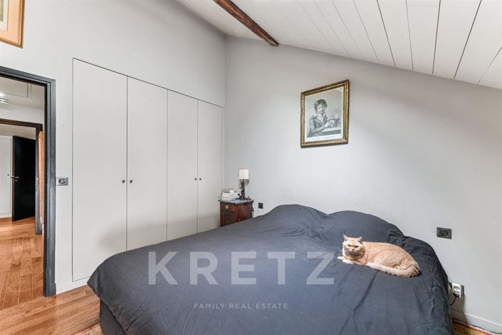 Image No.16-6 Bed House for sale