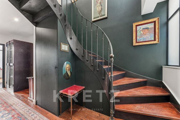 Image No.7-6 Bed House for sale