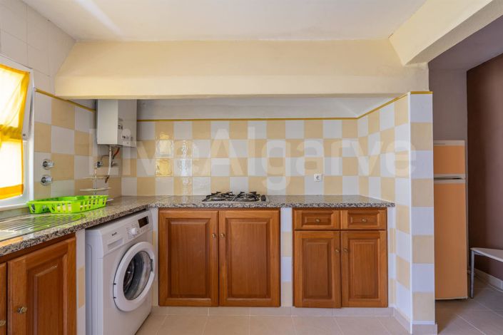 Image No.32-5 Bed House for sale