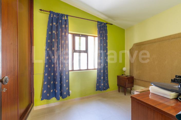 Image No.34-5 Bed House for sale