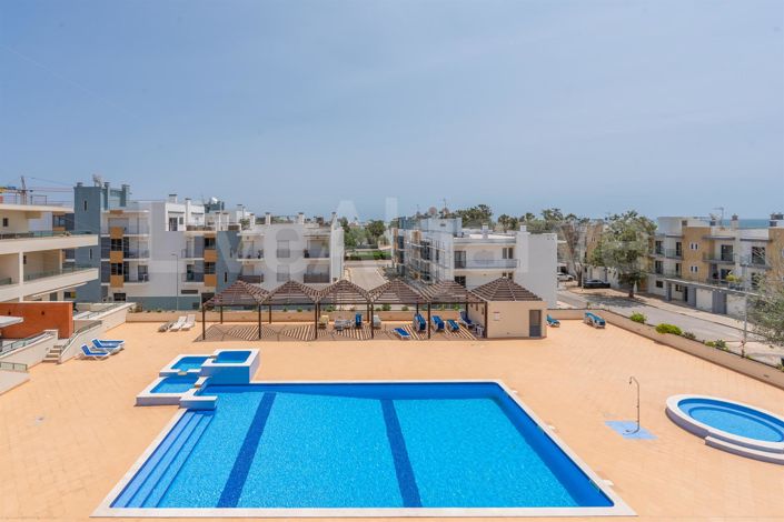 Image No.10-4 Bed Apartment for sale