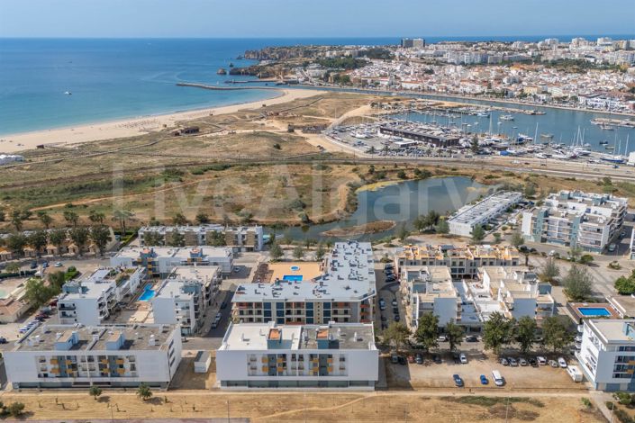 Image No.2-4 Bed Apartment for sale