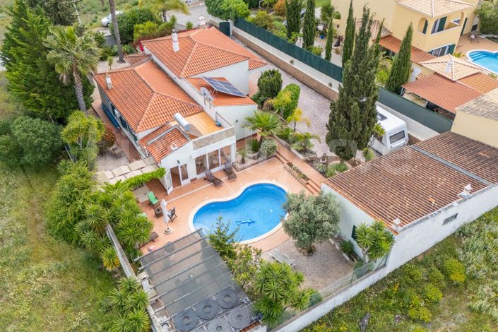 Image No.26-4 Bed House for sale