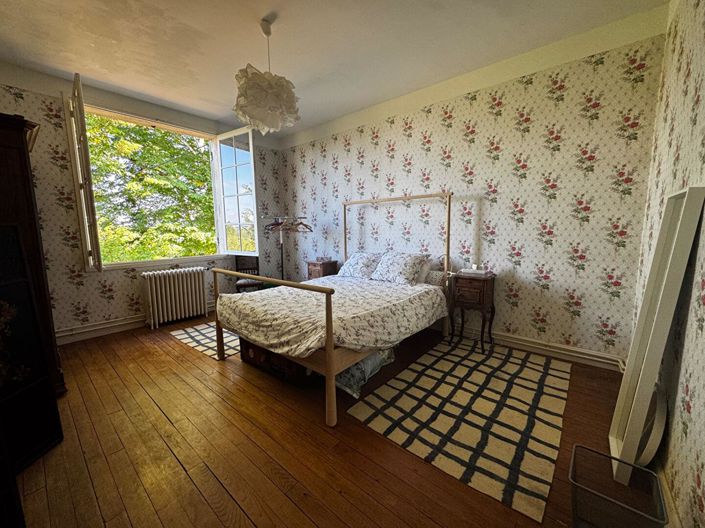 Image No.11-5 Bed House for sale