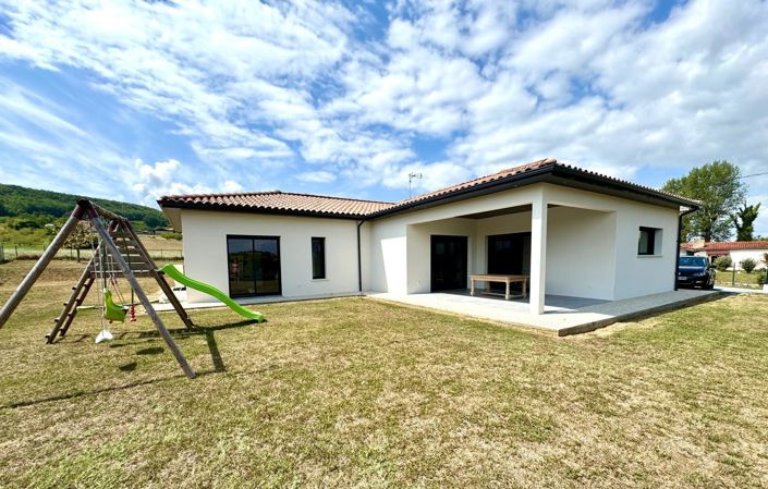 Image No.1-3 Bed House for sale