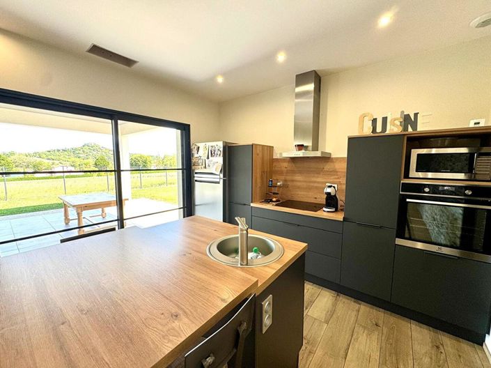 Image No.12-3 Bed House for sale