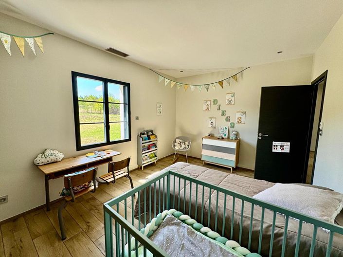 Image No.16-3 Bed House for sale