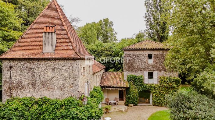 Image No.2-Propriété de 6 chambres à vendre à Nérac