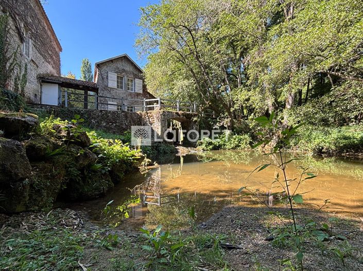Image No.4-Propriété de 6 chambres à vendre à Nérac