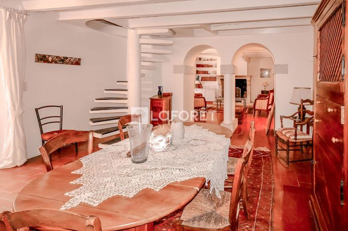 Image No.6-Propriété de 6 chambres à vendre à Nérac