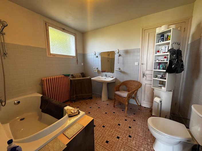 Image No.10-5 Bed House for sale