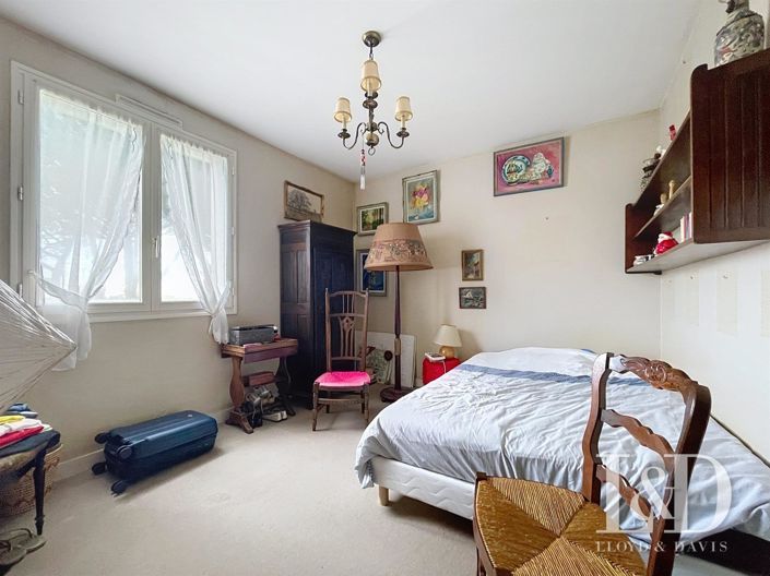 Image No.10-4 Bed House for sale