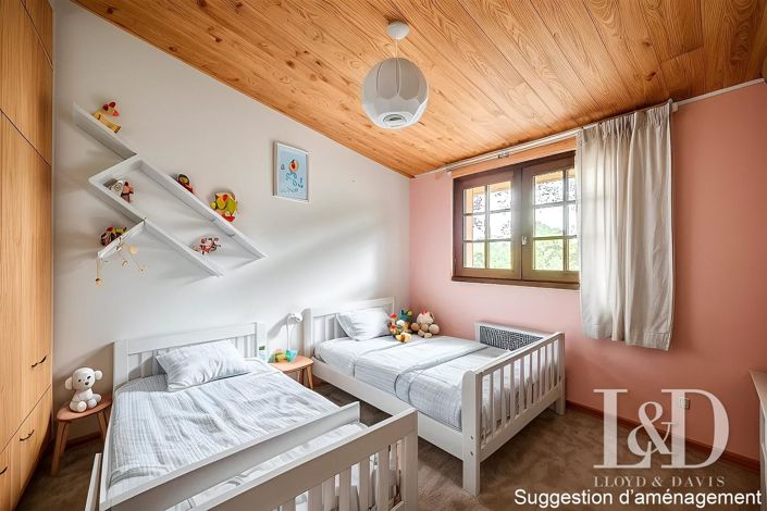 Image No.11-5 Bed House for sale