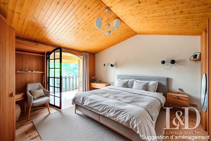 Image No.5-5 Bed House for sale