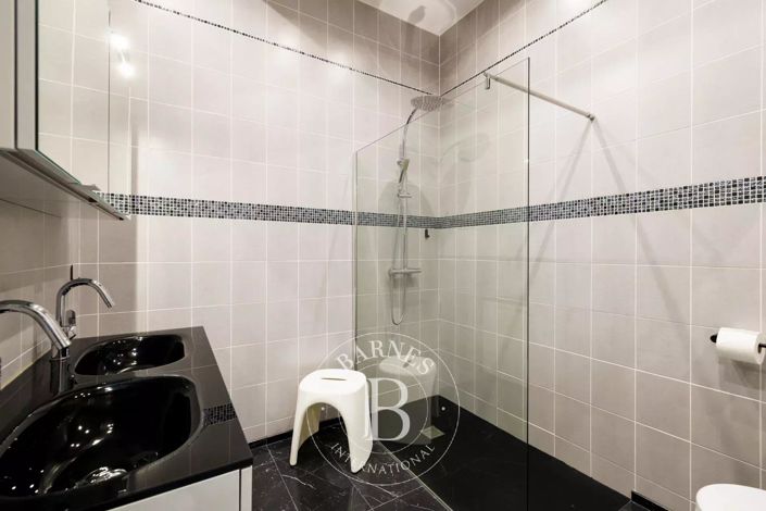 Image No.19-House for sale