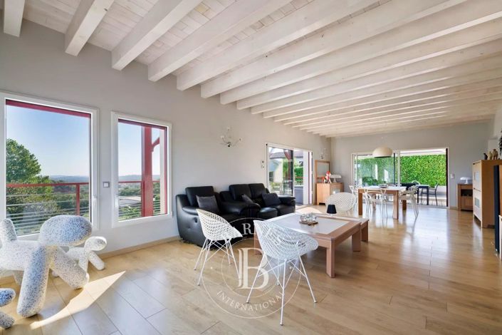 Image No.8-House for sale