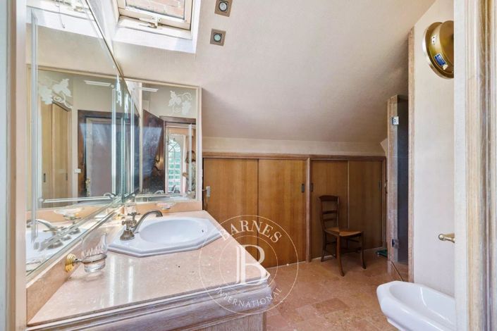 Image No.26-3 Bed House for sale