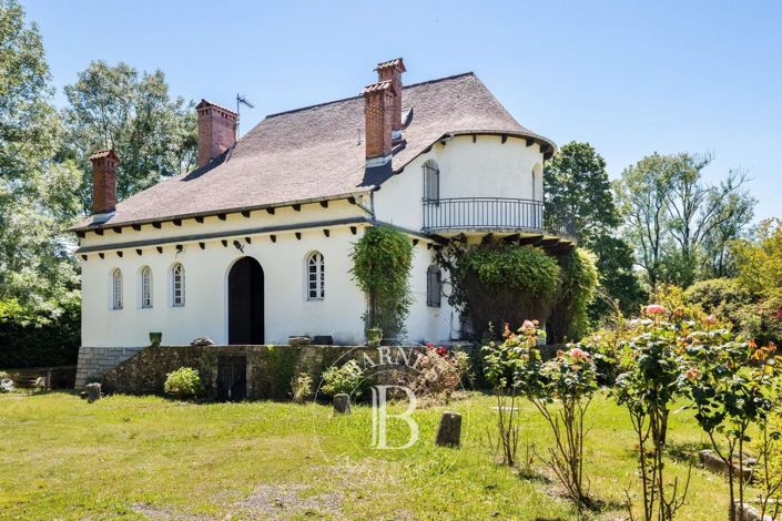 Image No.8-3 Bed House for sale