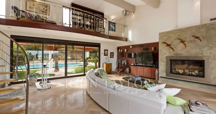 Image No.11-6 Bed House for sale